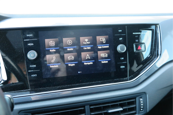 Volkswagen Polo 1.5 TSI 150pk DSG 3x R-line Highline Led , Panorama schuifdak, Virtual cockpit , Stoelverwarming , PDC, DAB+, Carplay, Achteruitrijcamera , LMV , etc.   (nieuwe APK)