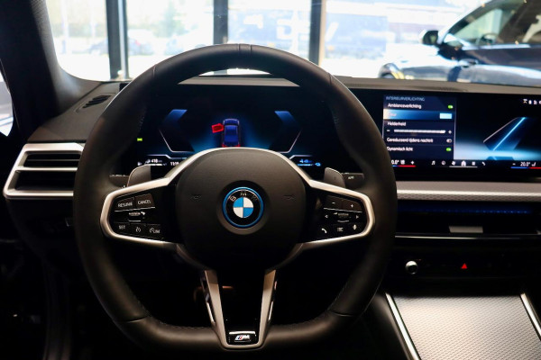 BMW 3-serie 330e LCI FACELIFT M Sport|Pano|Hud|HK|VOL