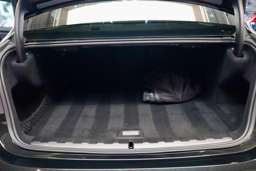 BMW 3-serie 330e LCI FACELIFT M Sport|Pano|Hud|HK|VOL