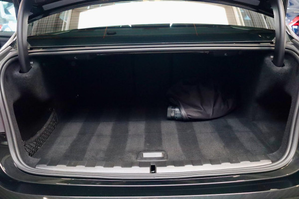 BMW 3-serie 330e LCI FACELIFT M Sport|Pano|Hud|HK|VOL