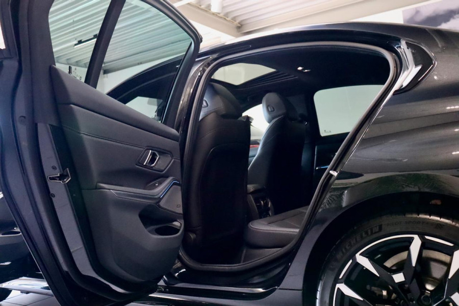 BMW 3-serie 330e LCI FACELIFT M Sport|Pano|Hud|HK|VOL