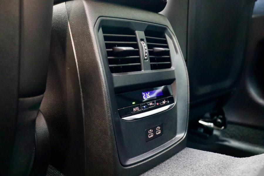 BMW 3-serie 330e LCI FACELIFT M Sport|Pano|Hud|HK|VOL