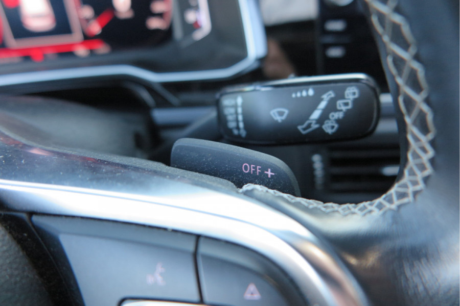 Volkswagen Polo 1.5 TSI 150pk DSG 3x R-line Highline Led , Panorama schuifdak, Virtual cockpit , Stoelverwarming , PDC, DAB+, Carplay, Achteruitrijcamera , LMV , etc.   (nieuwe APK)