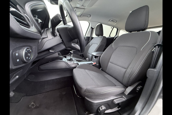 Ford FOCUS Wagon 1.0T 126PK Trekhaak Navi Dual-Ecc Apple Carplay Android Auto Stoel+Voorruitverwarming Cruise Control Pdc Titanium Business Lmv Led Privacy Glas Lane Assist TCS Keyless Licht-/Regensensor 1e Eigenaar Origineel Nederlandse Auto Dealeronderhouden
