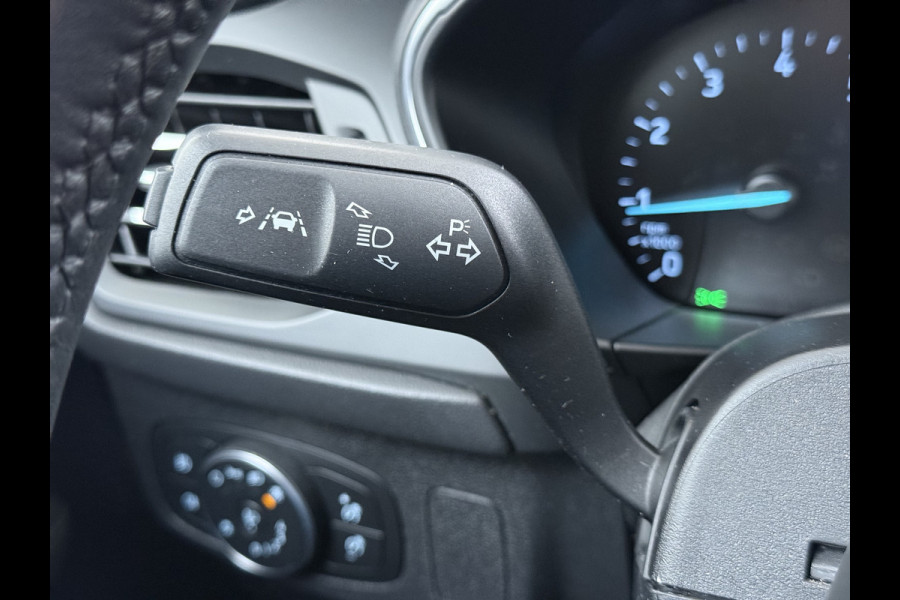 Ford FOCUS Wagon 1.0T 126PK Trekhaak Navi Dual-Ecc Apple Carplay Android Auto Stoel+Voorruitverwarming Cruise Control Pdc Titanium Business Lmv Led Privacy Glas Lane Assist TCS Keyless Licht-/Regensensor 1e Eigenaar Origineel Nederlandse Auto Dealeronderhouden