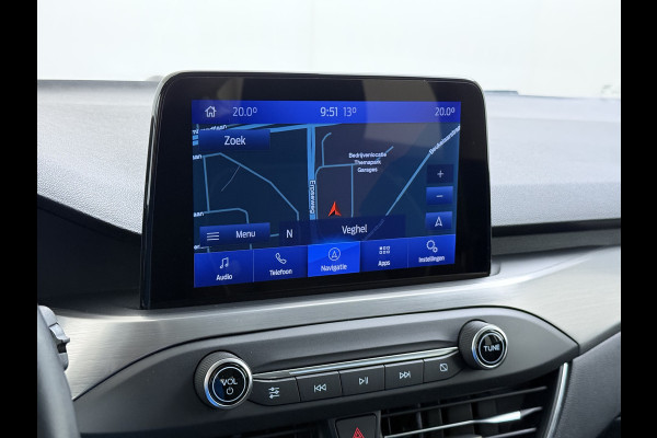 Ford FOCUS Wagon 1.0T 126PK Trekhaak Navi Dual-Ecc Apple Carplay Android Auto Stoel+Voorruitverwarming Cruise Control Pdc Titanium Business Lmv Led Privacy Glas Lane Assist TCS Keyless Licht-/Regensensor 1e Eigenaar Origineel Nederlandse Auto Dealeronderhouden