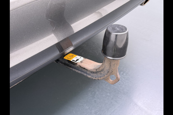 Ford FOCUS Wagon 1.0T 126PK Trekhaak Navi Dual-Ecc Apple Carplay Android Auto Stoel+Voorruitverwarming Cruise Control Pdc Titanium Business Lmv Led Privacy Glas Lane Assist TCS Keyless Licht-/Regensensor 1e Eigenaar Origineel Nederlandse Auto Dealeronderhouden