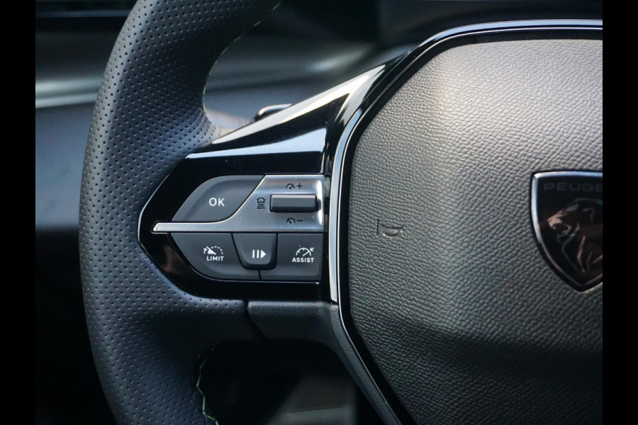 Peugeot 308 SW 1.2 Hybrid 145 e-DCS6 GT 360 camera