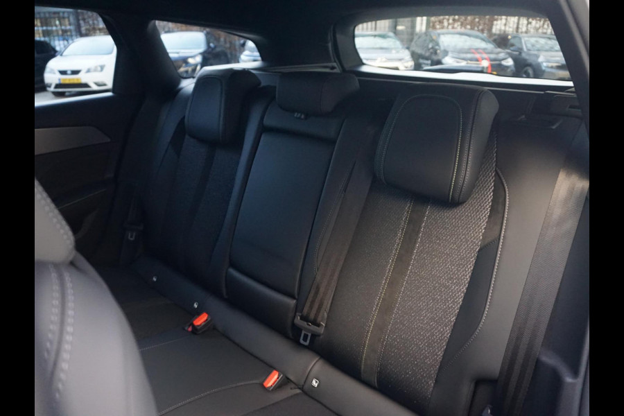 Peugeot 308 SW 1.2 Hybrid 145 e-DCS6 GT 360 camera