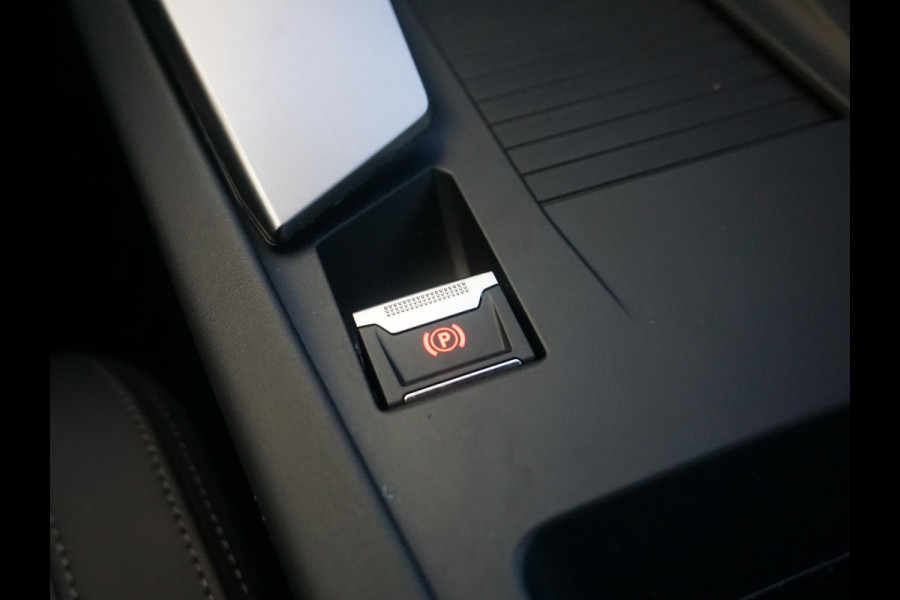 Peugeot 308 SW 1.2 Hybrid 145 e-DCS6 GT 360 camera