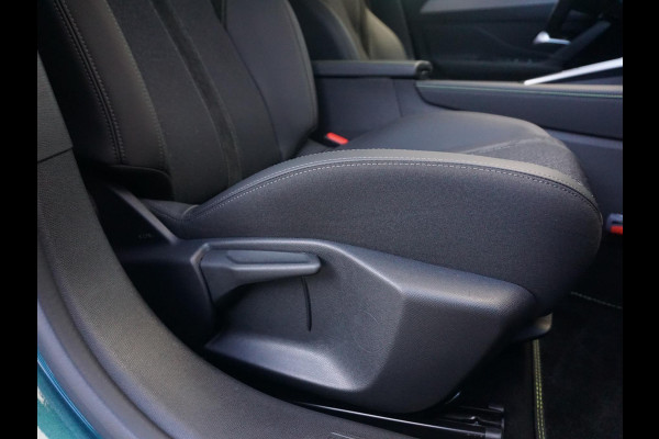 Peugeot 308 SW 1.2 Hybrid 145 e-DCS6 GT 360 camera