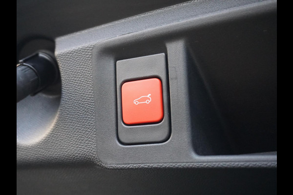 Peugeot 308 SW 1.2 Hybrid 145 e-DCS6 GT 360 camera