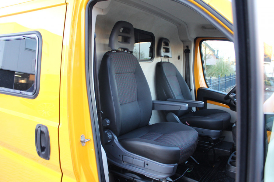 Peugeot Boxer 335 2.0 BlueHDI 130PK Euro6 L2H2 Premium -- werkplaats inrichting --