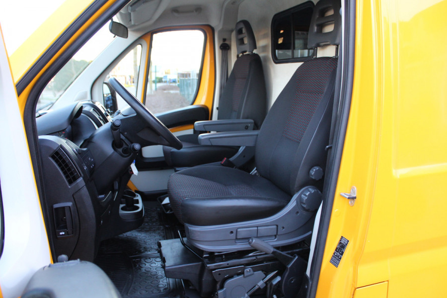 Peugeot Boxer 335 2.0 BlueHDI 130PK Euro6 L2H2 Premium -- werkplaats inrichting --
