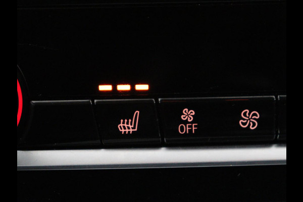 BMW 5 Serie 530e Executive | Leder | Trekhaak | Stoelverwarming | Live Cockpit | Carplay | Achterbankverwarming | Navigatie | Parkeerhulp |