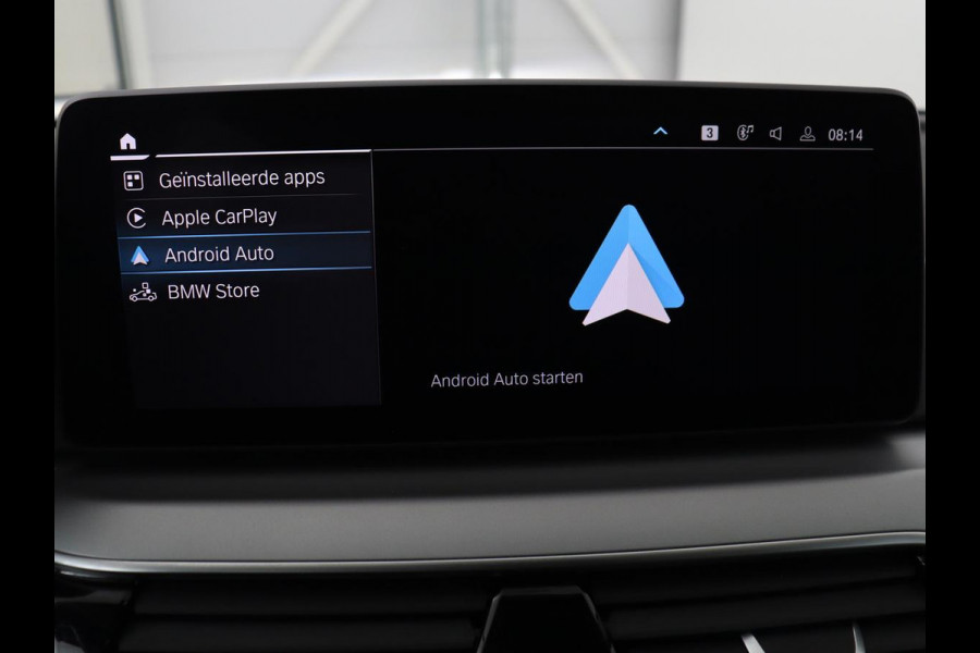 BMW 5 Serie 530e Executive | Leder | Trekhaak | Stoelverwarming | Live Cockpit | Carplay | Achterbankverwarming | Navigatie | Parkeerhulp |