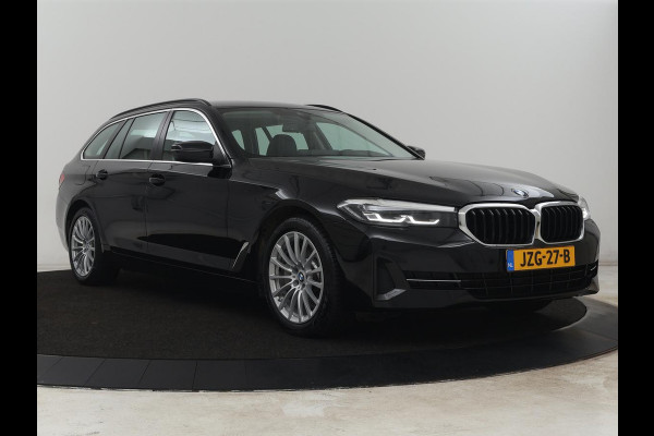 BMW 5 Serie 530e Executive | Leder | Trekhaak | Stoelverwarming | Live Cockpit | Carplay | Achterbankverwarming | Navigatie | Parkeerhulp |