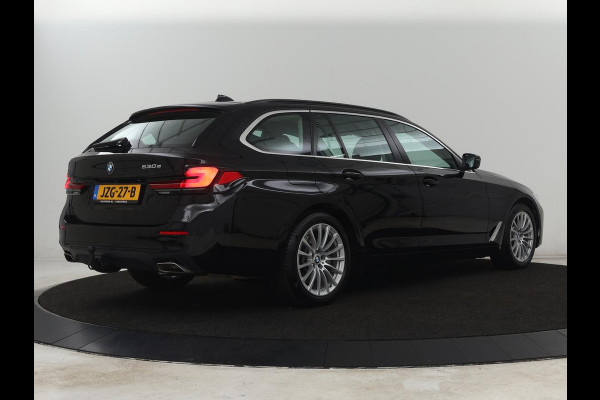 BMW 5 Serie 530e Executive | Leder | Trekhaak | Stoelverwarming | Live Cockpit | Carplay | Achterbankverwarming | Navigatie | Parkeerhulp |