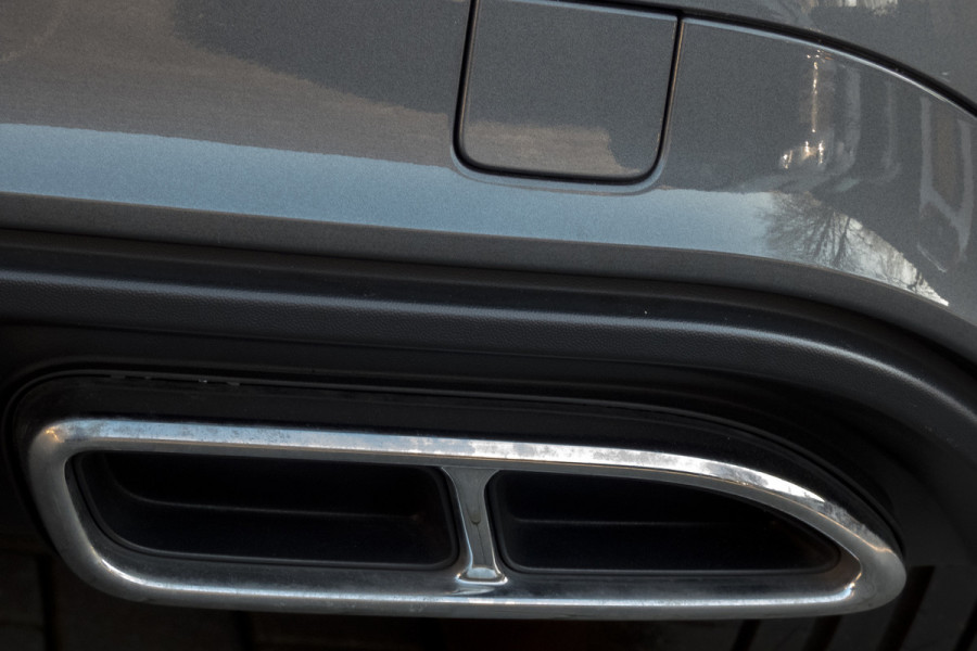 Volkswagen T-Roc 1.0 TSI R-Line Business | CAMERA | STOELVERWARMING | EERSTE EIGENAAR | ACC