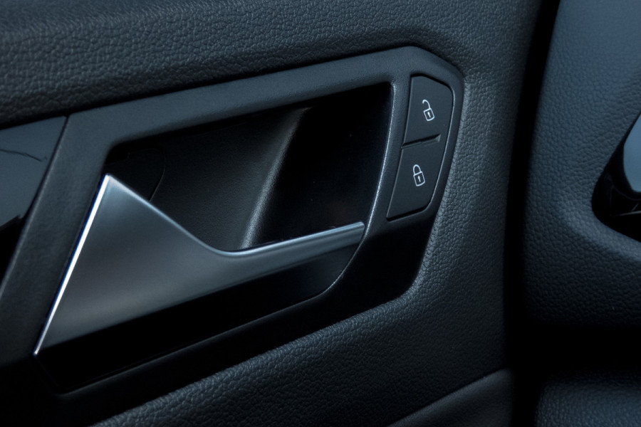 Volkswagen T-Roc 1.0 TSI R-Line Business | CAMERA | STOELVERWARMING | EERSTE EIGENAAR | ACC