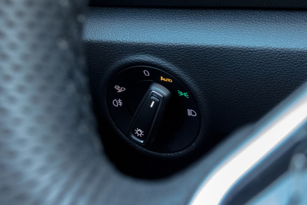 Volkswagen T-Roc 1.0 TSI R-Line Business | CAMERA | STOELVERWARMING | EERSTE EIGENAAR | ACC