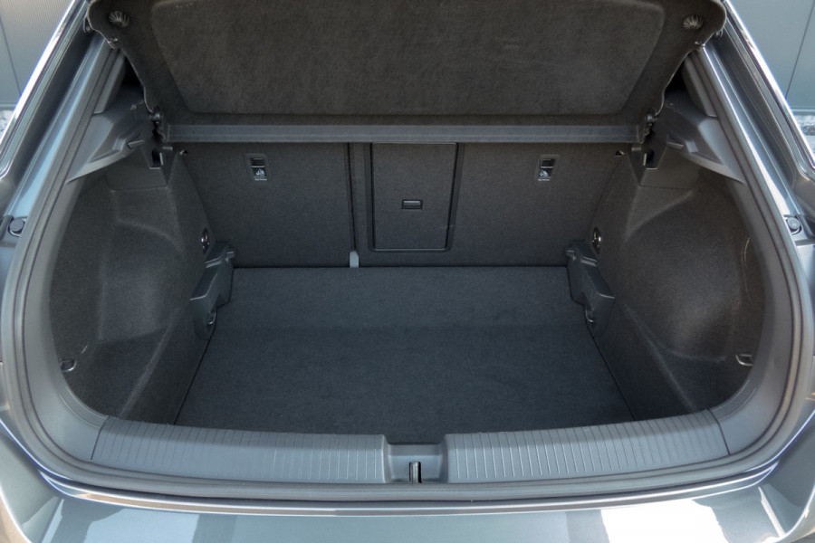 Volkswagen T-Roc 1.0 TSI R-Line Business | CAMERA | STOELVERWARMING | EERSTE EIGENAAR | ACC