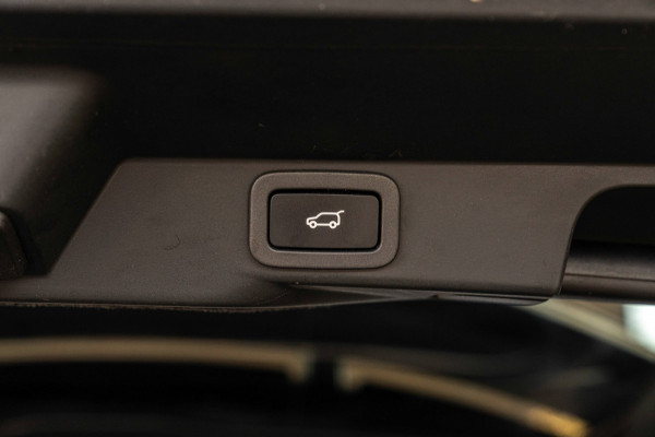 Land Rover Range Rover Sport 2.0 P400e HSE Dynamic 404 PK Luchtvering Pano Keyless Trekhaak Meridian 360 Camera 22''