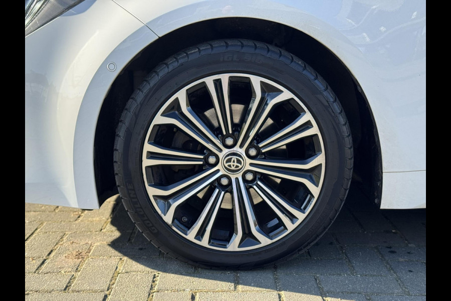 Toyota Corolla Touring Sports 2.0 Hybrid Style | Dodehoekherkenning, Parkeersensoren, Stoel + Stuurverwarming