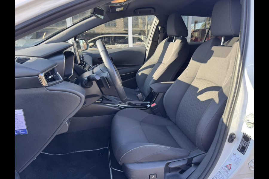 Toyota Corolla Touring Sports 2.0 Hybrid Style | Dodehoekherkenning, Parkeersensoren, Stoel + Stuurverwarming