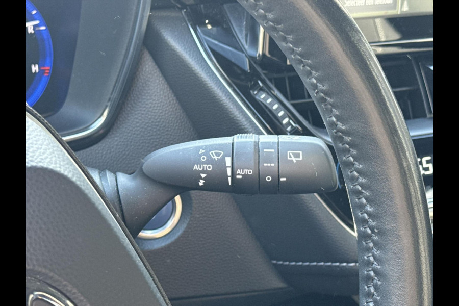 Toyota Corolla Touring Sports 2.0 Hybrid Style | Dodehoekherkenning, Parkeersensoren, Stoel + Stuurverwarming