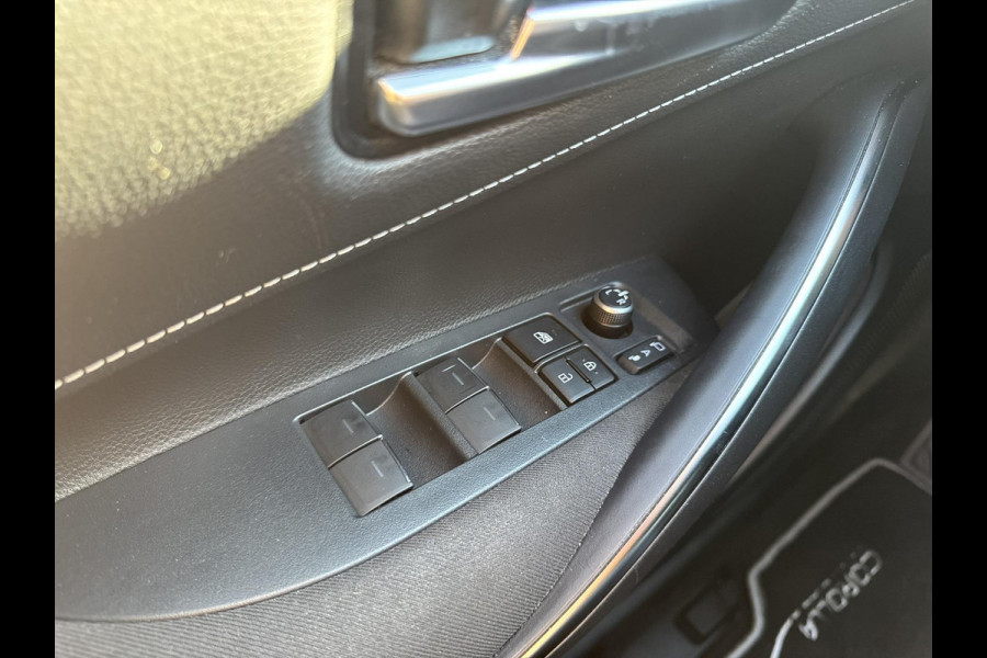 Toyota Corolla Touring Sports 2.0 Hybrid Style | Dodehoekherkenning, Parkeersensoren, Stoel + Stuurverwarming