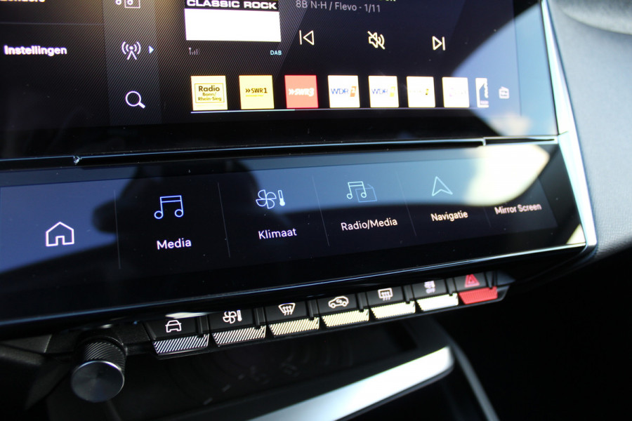 Peugeot 308 SW 1.2 PureTech 130PK Allure | Navigatie | Led | Camera | BLIS | Adaptieve Cruise