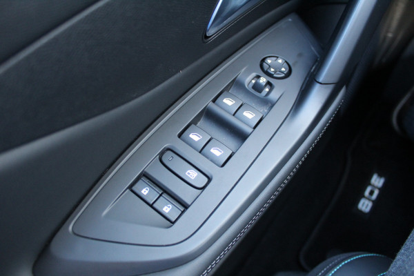 Peugeot 308 SW 1.2 PureTech 130PK Allure | Navigatie | Led | Camera | BLIS | Adaptieve Cruise