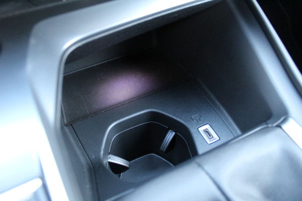 Peugeot 308 SW 1.2 PureTech 130PK Allure | Navigatie | Led | Camera | BLIS | Adaptieve Cruise