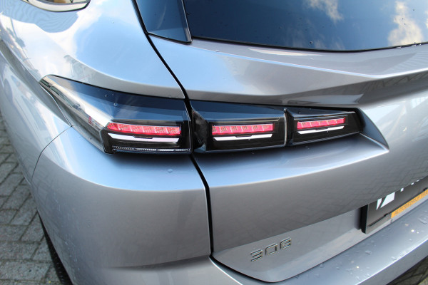 Peugeot 308 SW 1.2 PureTech 130PK Allure | Navigatie | Led | Camera | BLIS | Adaptieve Cruise
