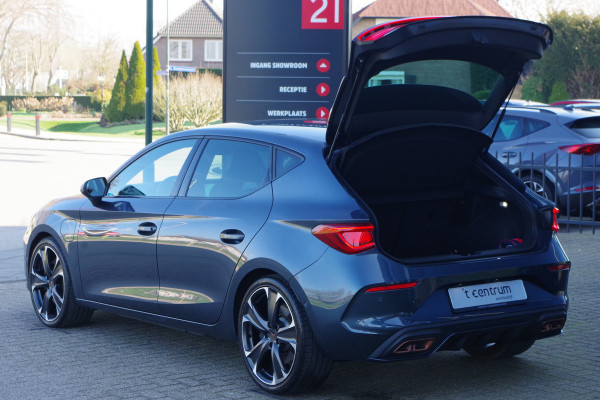CUPRA Leon 1.4 e-Hybrid VZ 245 PK Adrenaline PHEV, Stuur-Startknop, WInterpakket, Camera, Carplay, 19" LM
