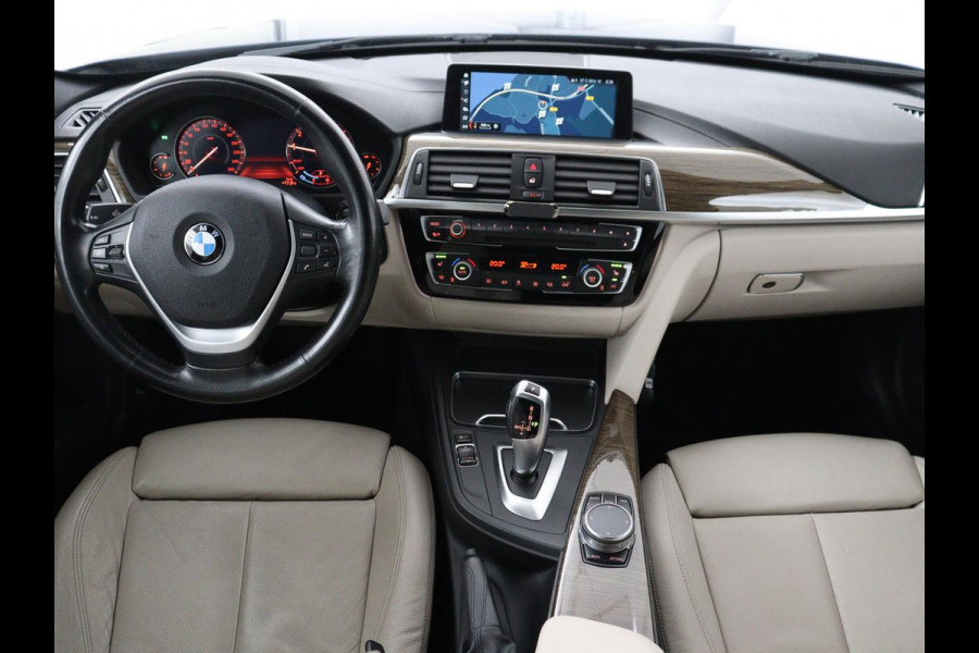 BMW 3 Serie 318i Luxury Edition | Sportstoelen | Leder | Stoelverwarming | Full LED | Navigatie | Parkeerhulp | Cruise control | Climate control | Bluetooth | Origineel NL