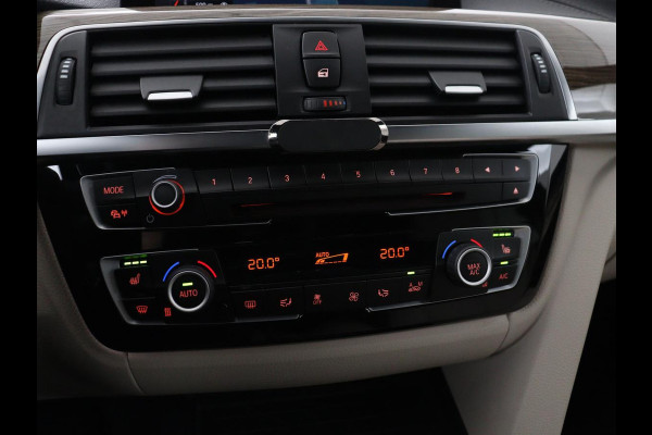 BMW 3 Serie 318i Luxury Edition | Sportstoelen | Leder | Stoelverwarming | Full LED | Navigatie | Parkeerhulp | Cruise control | Climate control | Bluetooth | Origineel NL