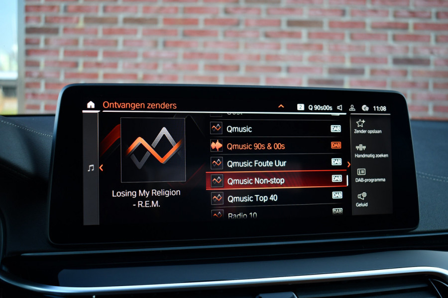 BMW 5 Serie 545e xDrive M-Sport Pano ACC HUD 20inch 360 Laser HiFi Adp-demping