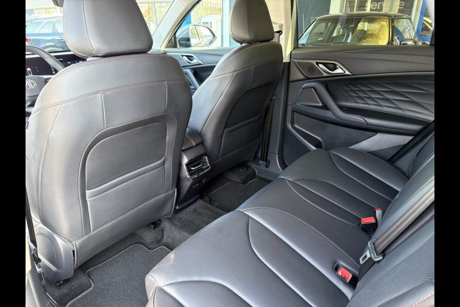 MG HS 1.5 TGDI Luxury Plug-in Hybride | PHEV | Stoelverwarming | 360 graden camera | Ledereren bekleding |