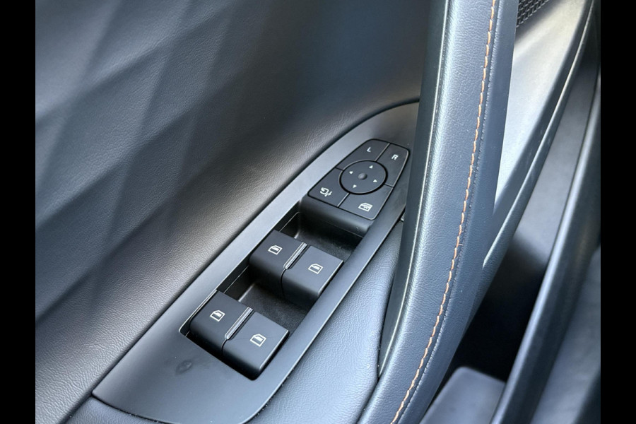 MG HS 1.5 TGDI Luxury Plug-in Hybride | PHEV | Stoelverwarming | 360 graden camera | Ledereren bekleding |