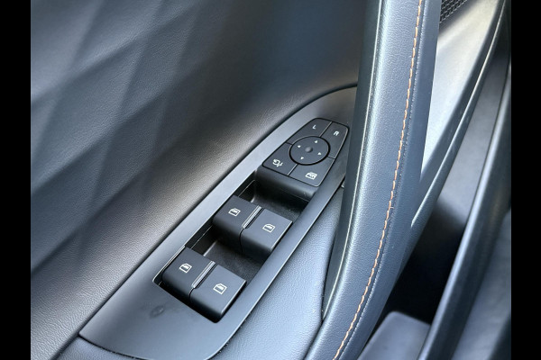 MG HS 1.5 TGDI Luxury Plug-in Hybride | PHEV | Stoelverwarming | 360 graden camera | Ledereren bekleding |