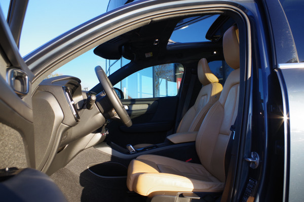 Volvo XC40 1.5 T5 Recharge 262 PK PHEV Inscription, Leder, Panoramadak, Winterpakket