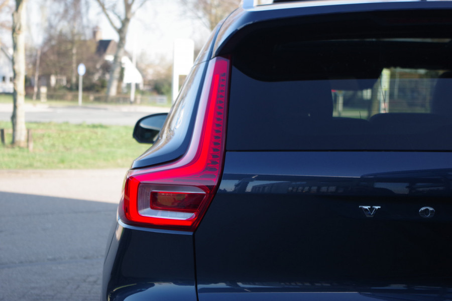 Volvo XC40 1.5 T5 Recharge 262 PK PHEV Inscription, Leder, Panoramadak, Winterpakket