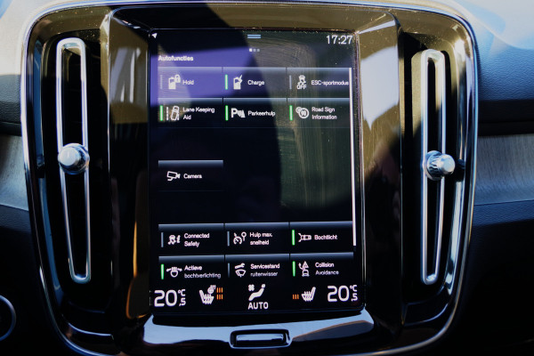 Volvo XC40 1.5 T5 Recharge 262 PK PHEV Inscription, Leder, Panoramadak, Winterpakket