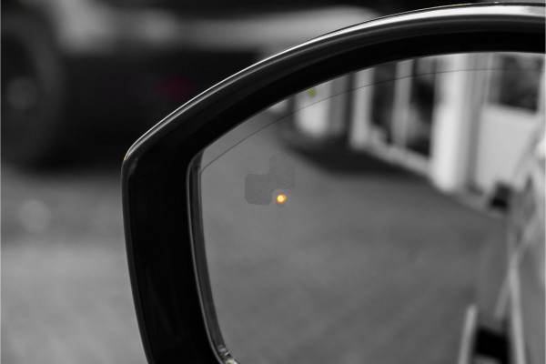 Land Rover Range Rover Velar 2.0 P400e Edition Pano ACC Meridian 360°