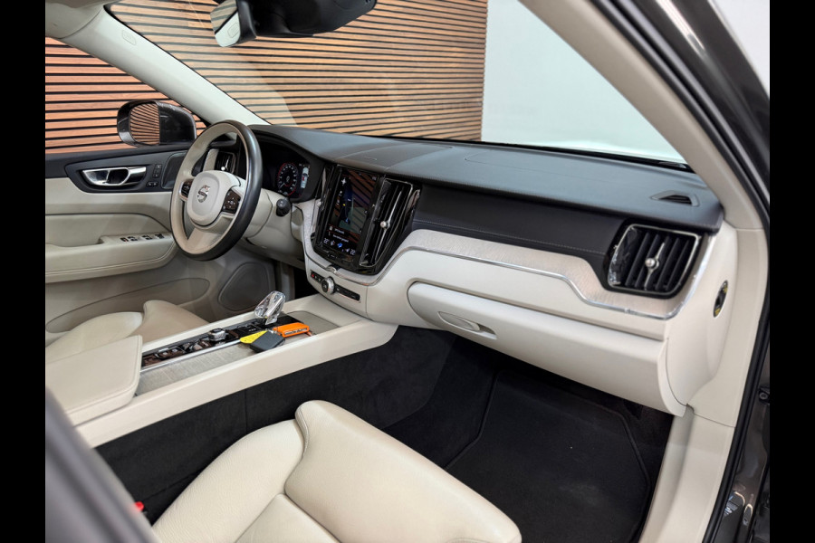 Volvo XC60 2.0 T6 Plug-in AWD Inscription | VOL! | Pano | Luchtvering | Trekhaak | Xenium Pakket | Int.Safe PRO Pakket | HUD | NAP