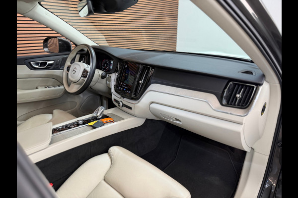 Volvo XC60 2.0 T6 Plug-in AWD Inscription | VOL! | Pano | Luchtvering | Trekhaak | Xenium Pakket | Int.Safe PRO Pakket | HUD | NAP