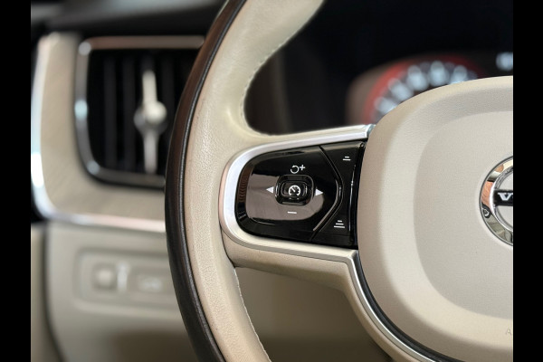 Volvo XC60 2.0 T6 Plug-in AWD Inscription | VOL! | Pano | Luchtvering | Trekhaak | Xenium Pakket | Int.Safe PRO Pakket | HUD | NAP