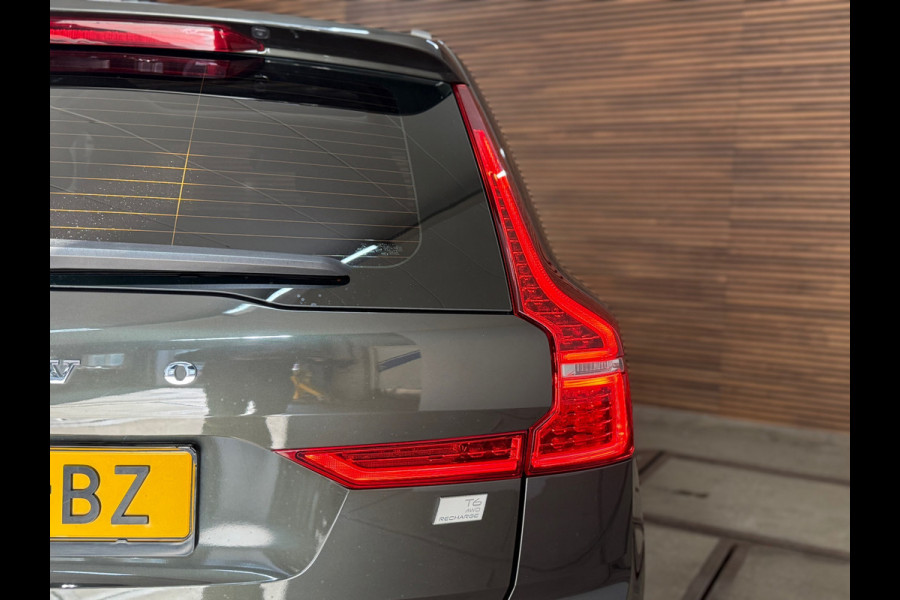 Volvo XC60 2.0 T6 Plug-in AWD Inscription | VOL! | Pano | Luchtvering | Trekhaak | Xenium Pakket | Int.Safe PRO Pakket | HUD | NAP
